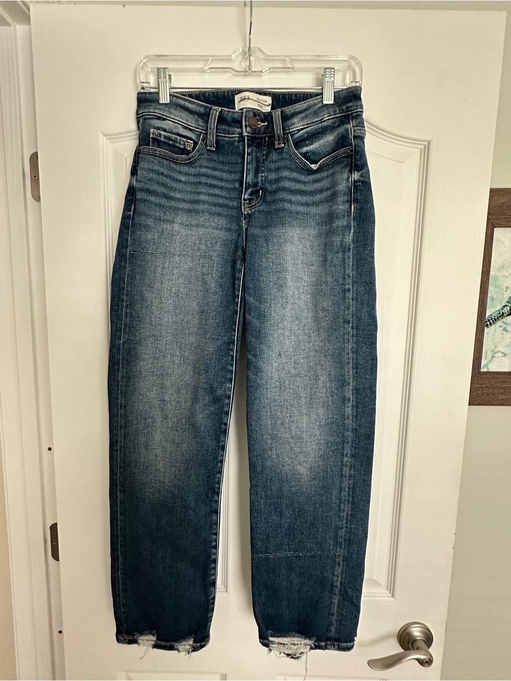 BKE “Payton” NWOT Women's Mid-Rise Straight Leg Jeans - Medium Blue Wash 25x28
